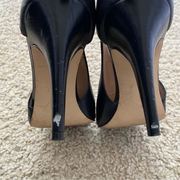 Banana Republic Open Toe Booties in Black Size 5 - Picture 14 of 16